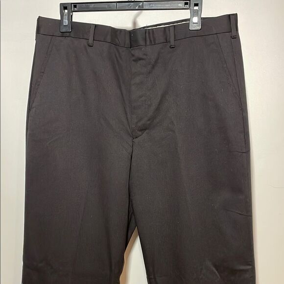 Black Dress Pants with Straight Leg and Smooth Fabric - Picture 2 of 9